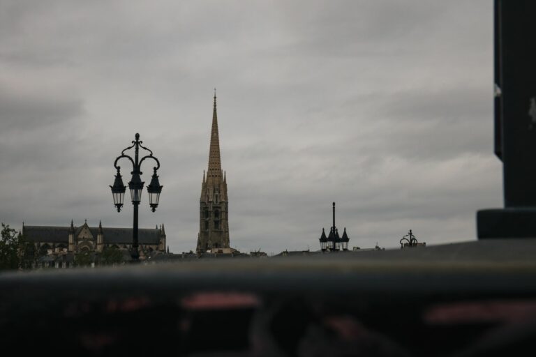 « Populaire » : cinq spectacles historiques gratuits en Seine-Saint-Denis dès le 22 mai 2027, ce que l&rsquo;on sait du « contre-Puy du Fou »